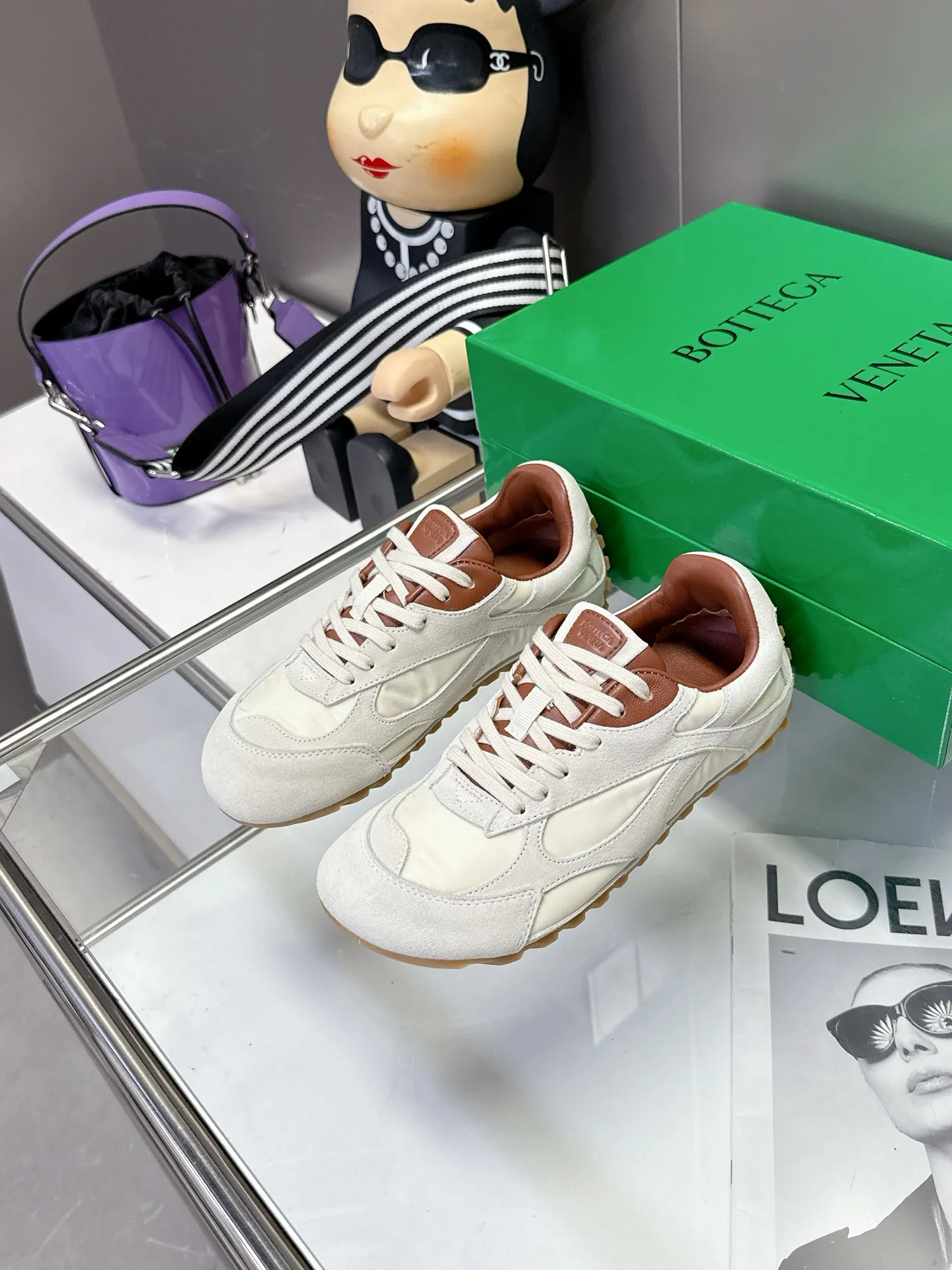 👟👟Ex-factory price 500👟👟 Bottega Veneta｜BV Bottega Veneta 25ss new Forrest shoes Dexun sneakers Sneaker technology nylon and suede, inspired by retro sneakers, a new interpretation of classic sneakers, lightweight, comfortable and breathable summer essentials The sole uses a classic woven texture, which is very recognizable, and is spliced with nylon suede, giving it a full texture!   Size: #Female 35-40 (41 made to order, non-refundable)